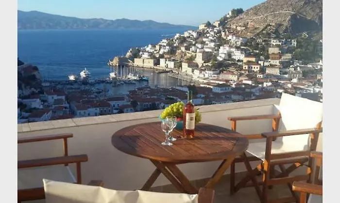Hydra\'S View House